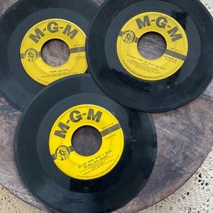 3 Vtg MGM 45 rpm records yellow vinyl use for Vinyl record projects art crafts